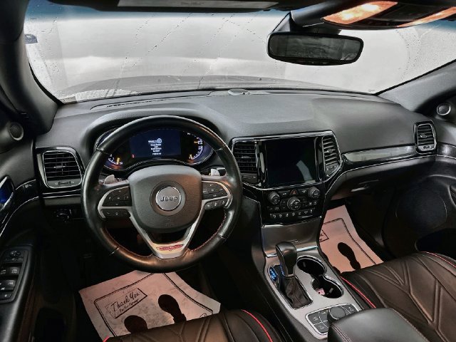 Used 2021 Jeep Grand Cherokee Trailhawk w/ Trailhawk Luxury Group AWD/4WD image 31