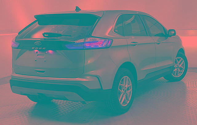 Certified 2022 Ford Edge SEL w/ Convenience Package image 4