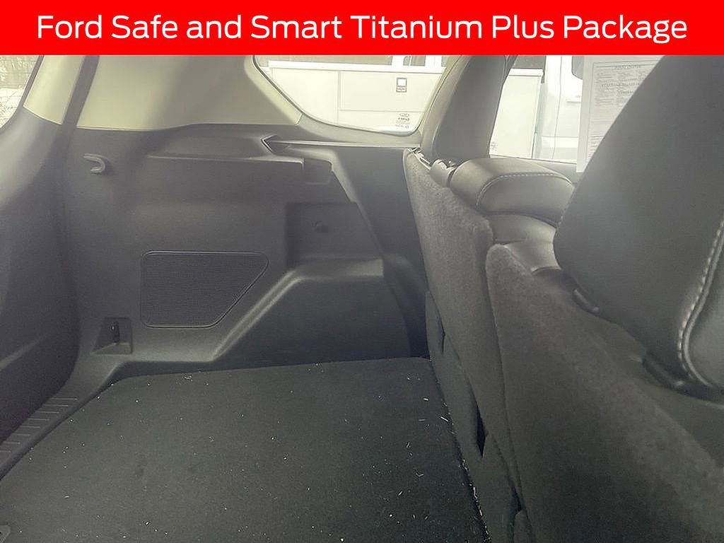 Certified 2019 Ford Escape Titanium image 11