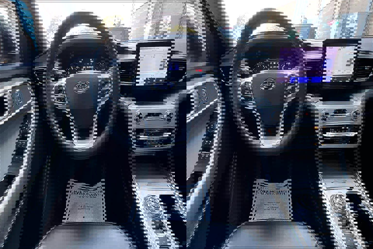 Certified 2022 Ford Explorer XLT w/ Equipment Group 202A image 9