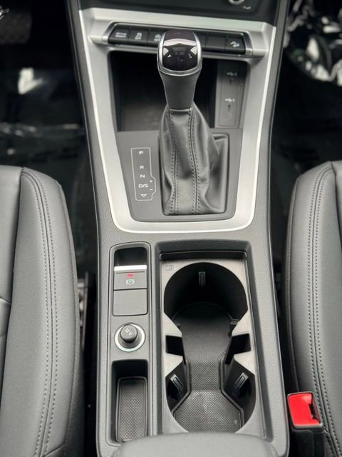 Used 2025 Audi Q3 2.0T Premium AWD/4WD image 23