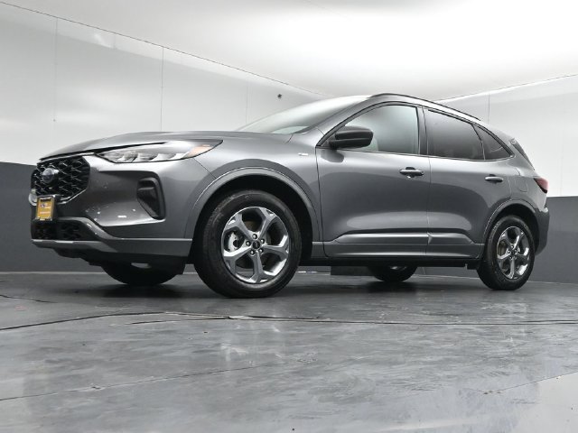 Certified 2024 Ford Escape ST-Line w/ Tech Pack #1 AWD/4WD image 40