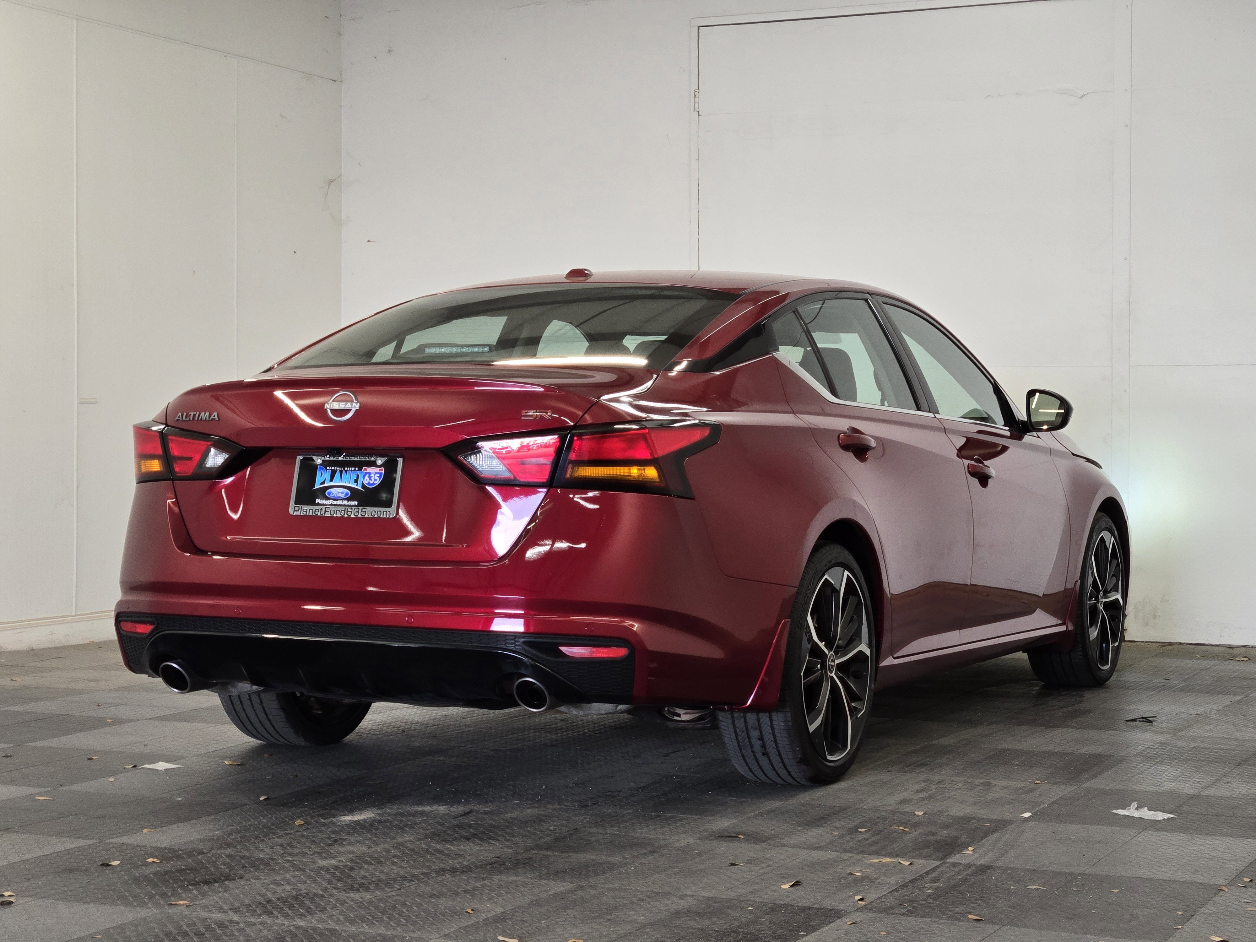 Used 2024 Nissan Altima 2.5 SR FWD image 4