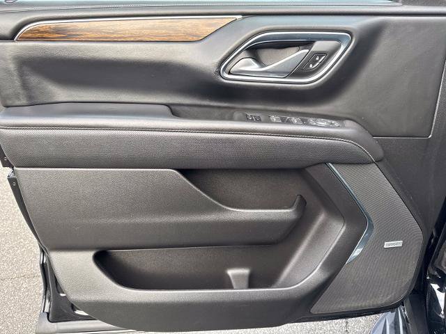Used 2023 Chevrolet Tahoe Premier AWD/4WD image 24