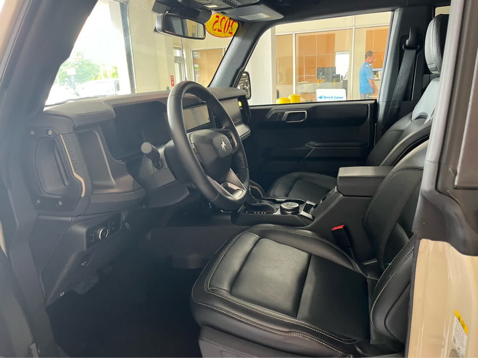 Certified 2025 Ford Bronco Badlands AWD/4WD image 20