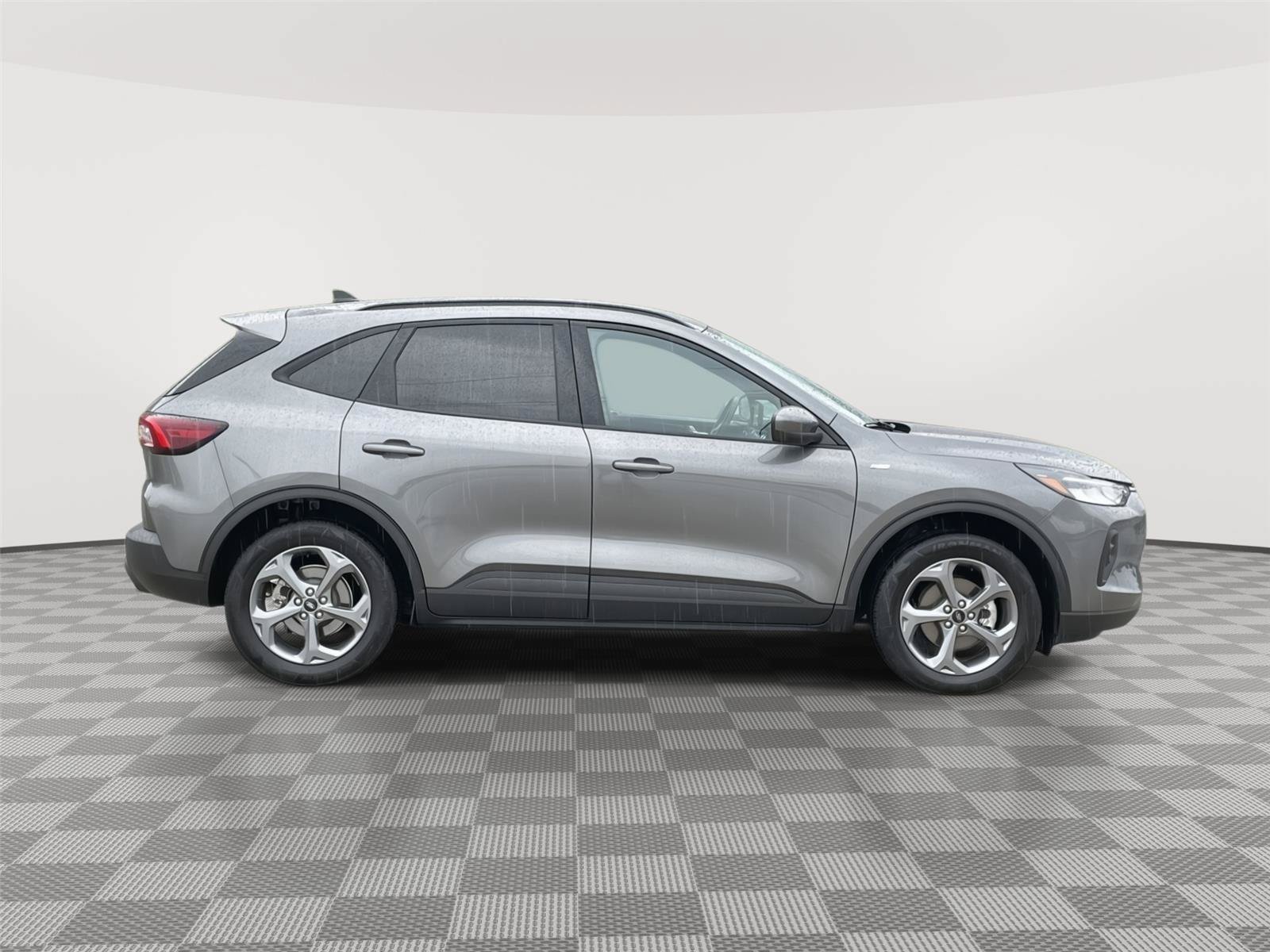 Certified 2025 Ford Escape ST-Line Select AWD/4WD image 6