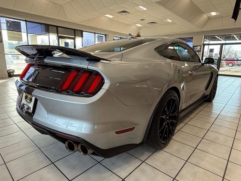 Certified 2020 Ford Mustang Shelby GT350 w/ Technology Package image 3