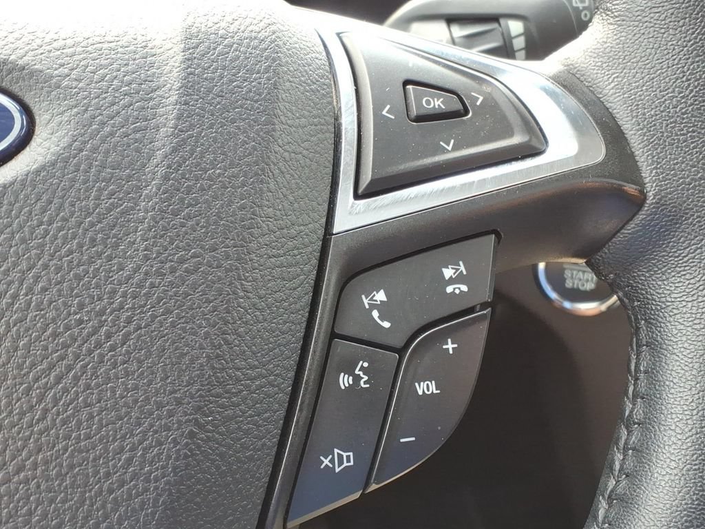 Certified 2024 Ford Edge SEL w/ Convenience Package AWD/4WD image 9