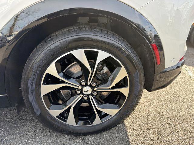 Certified 2023 Ford Mustang Mach-E Premium image 28