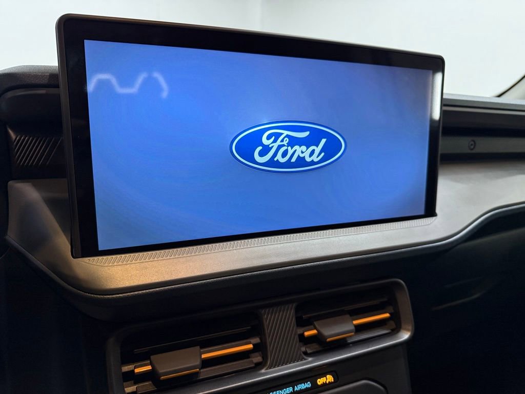 Certified 2025 Ford Maverick Tremor image 32