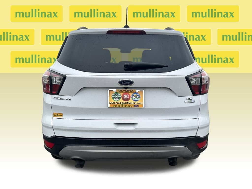 Certified 2018 Ford Escape SE w/ SE Sync 3 Package image 30