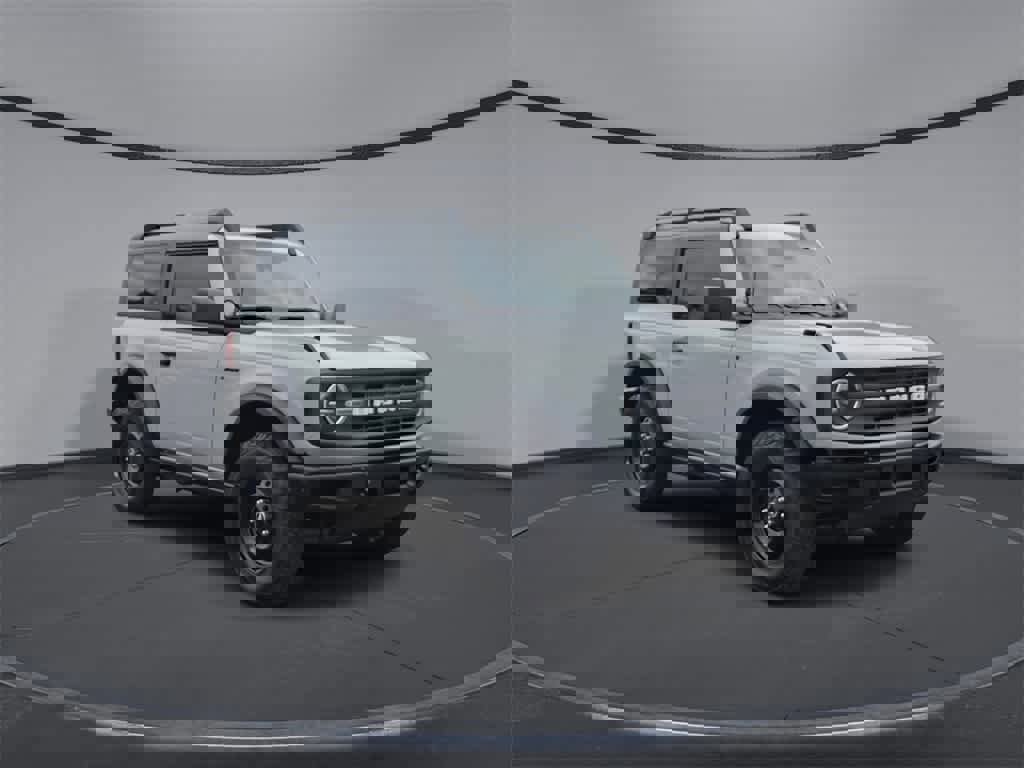 Certified 2021 Ford Bronco Black Diamond image 2