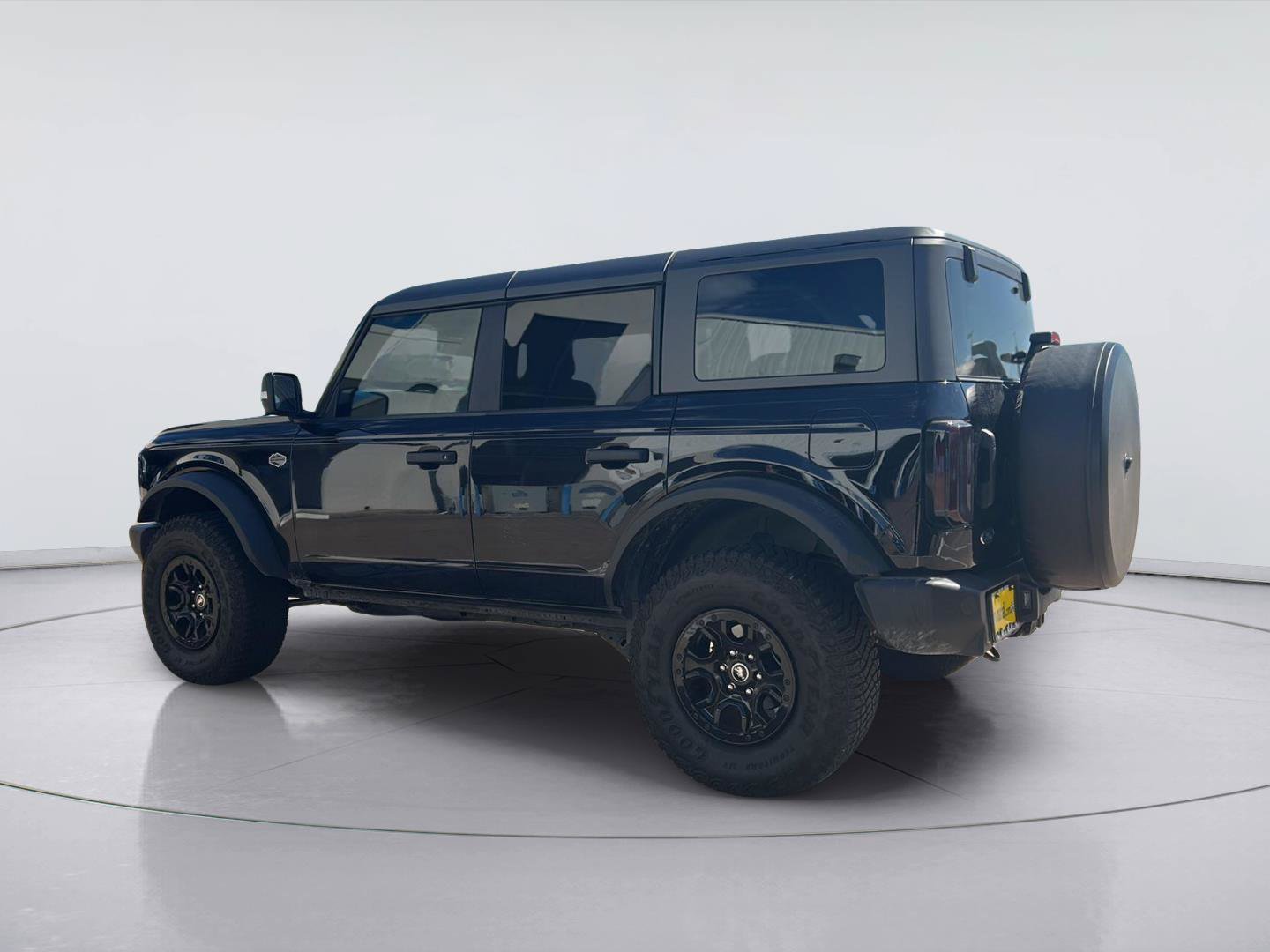 Certified 2022 Ford Bronco Wildtrak AWD/4WD image 6