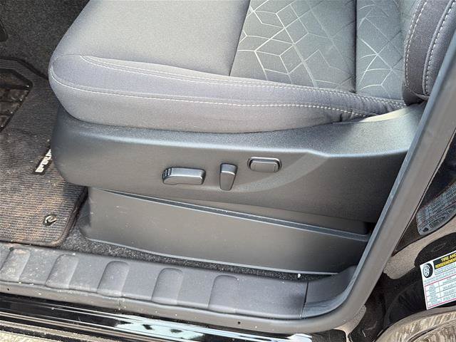 Used 2026 Nissan Frontier SV w/ SV Convenience Package AWD/4WD image 15