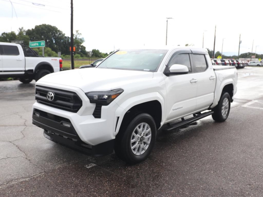 Used 2025 Toyota Tacoma SR5 RWD image 5