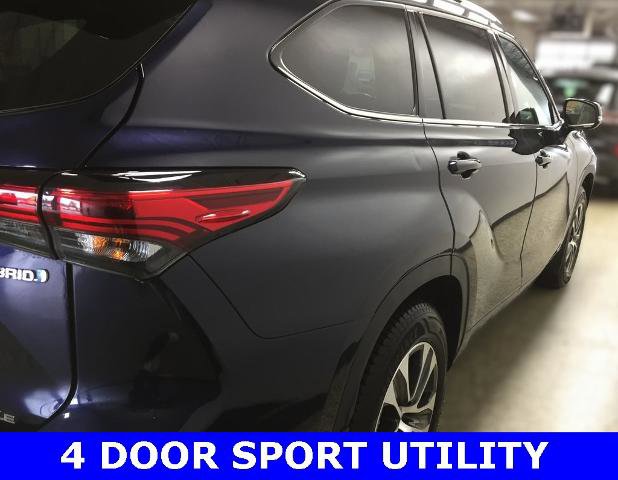 Used 2022 Toyota Highlander XLE image 6