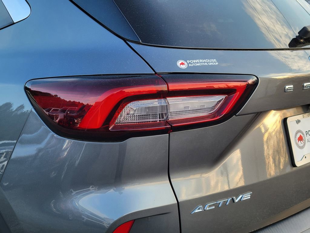 Certified 2024 Ford Escape Active w/ Tech Pack #2 image 11