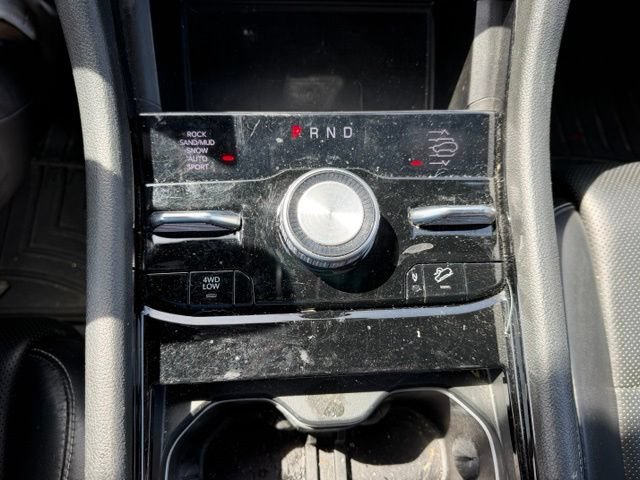 Used 2023 Jeep Grand Cherokee L Overland w/ Luxury Tech Group IV AWD/4WD image 17