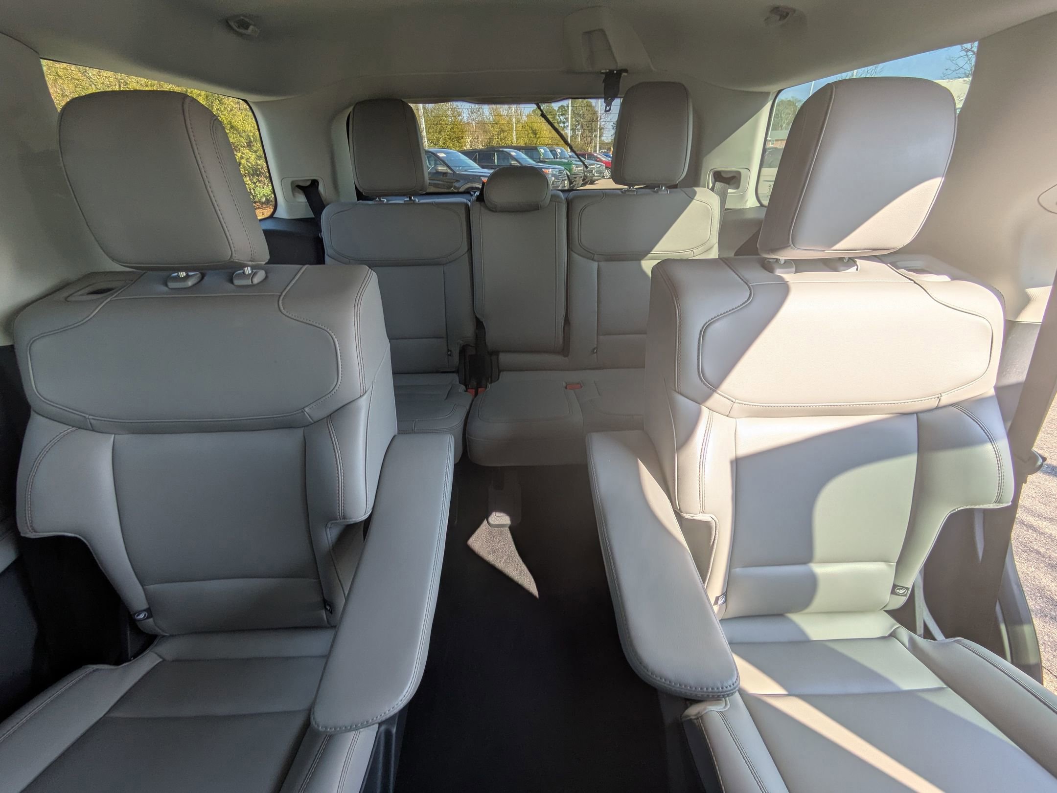 Certified 2025 Ford Expedition Active image 35