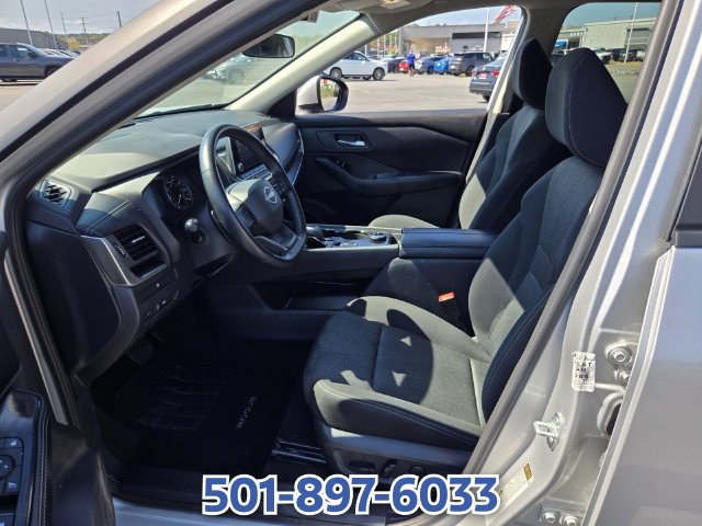 Used 2025 Nissan Rogue SV AWD/4WD image 10