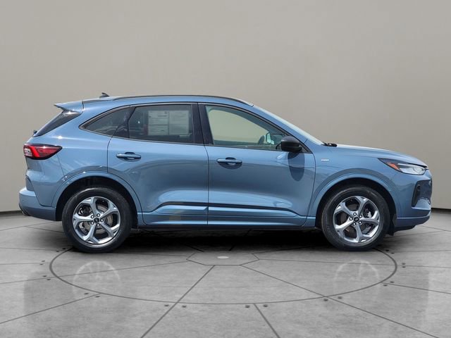 Certified 2023 Ford Escape ST-Line w/ Tech Pack #1 AWD/4WD image 13