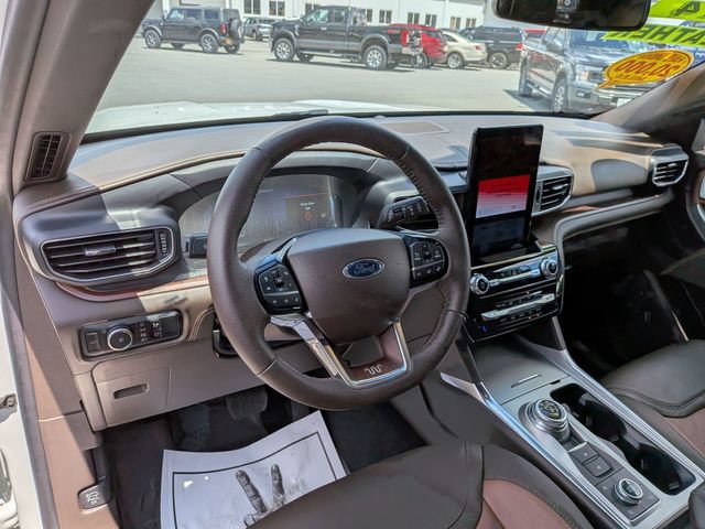 Certified 2023 Ford Explorer King Ranch w/ Technology Package AWD/4WD image 8