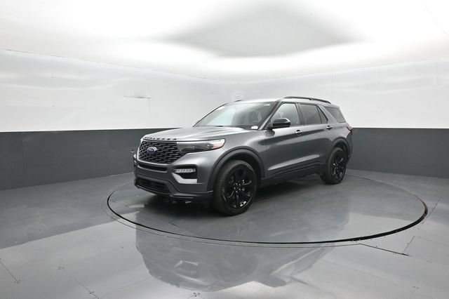 Certified 2024 Ford Explorer ST-Line w/ Class IV Trailer Tow Package AWD/4WD image 4