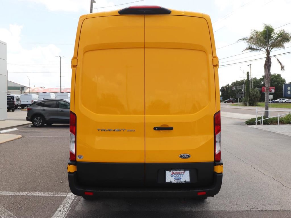 Certified 2021 Ford Transit 250 148 High Roof RWD image 10