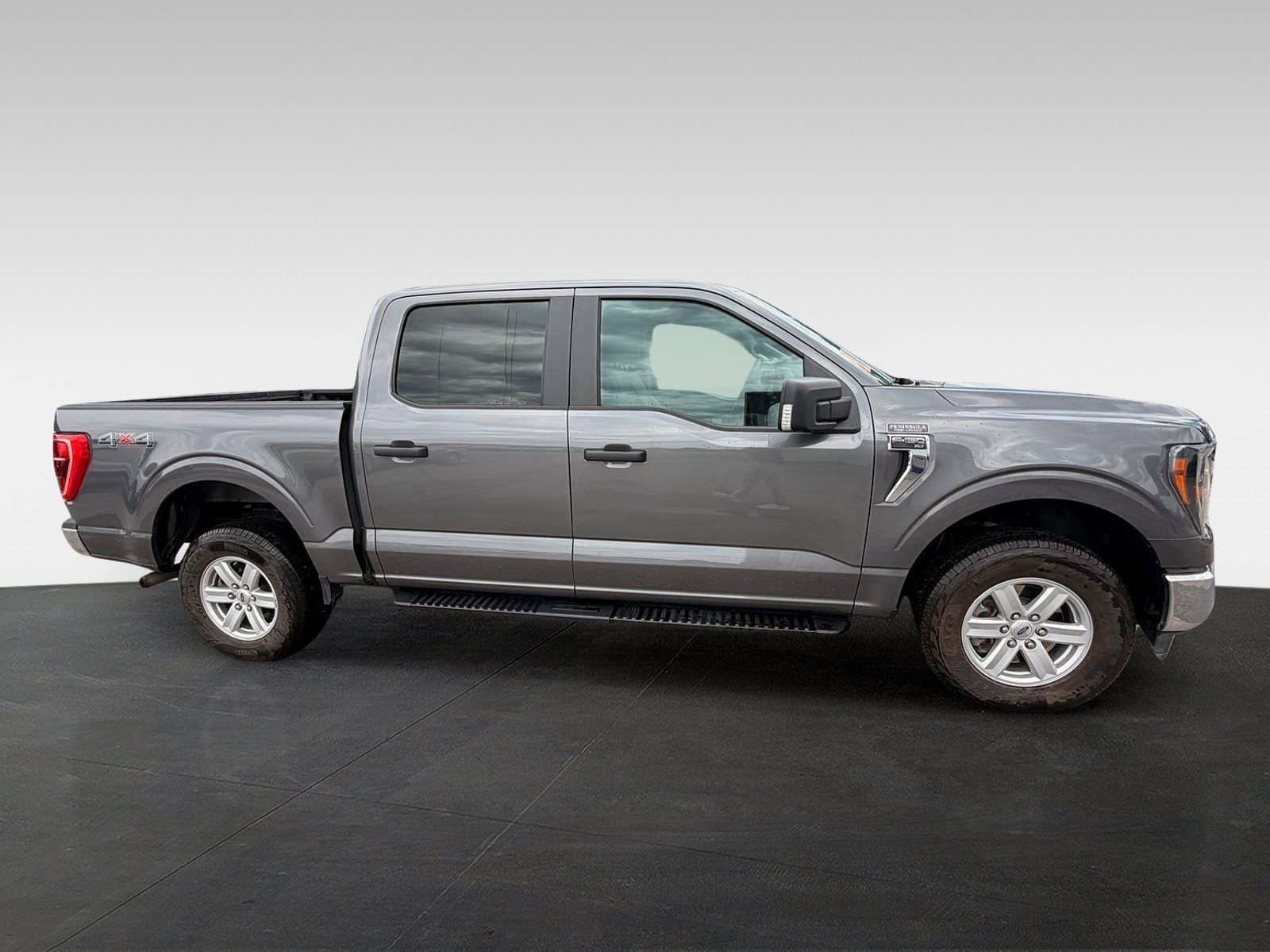 Certified 2023 Ford F150 XLT w/ Trailer Tow Package AWD/4WD image 3