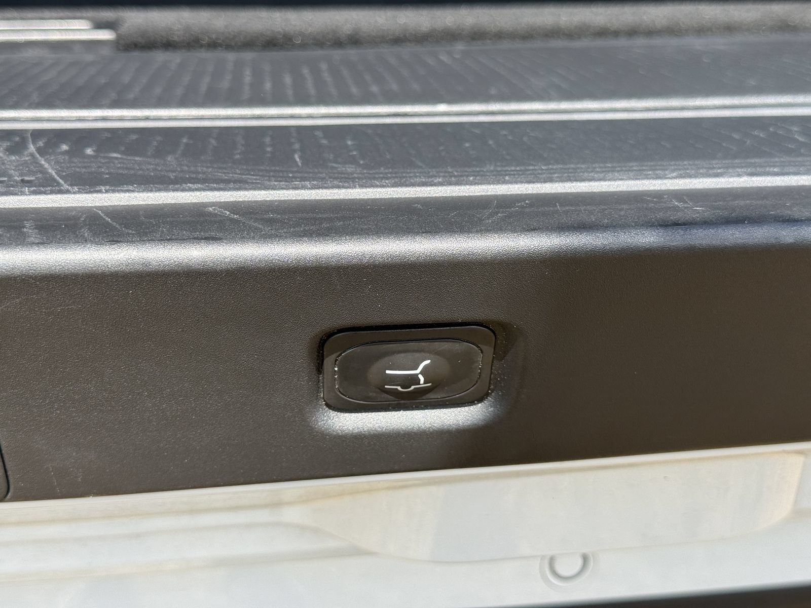 Certified 2025 Ford Expedition Active RWD image 17