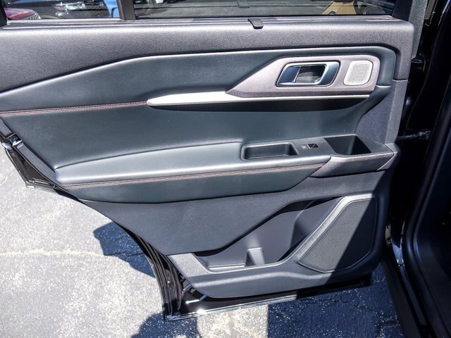 Certified 2025 Ford Explorer ST AWD/4WD image 28