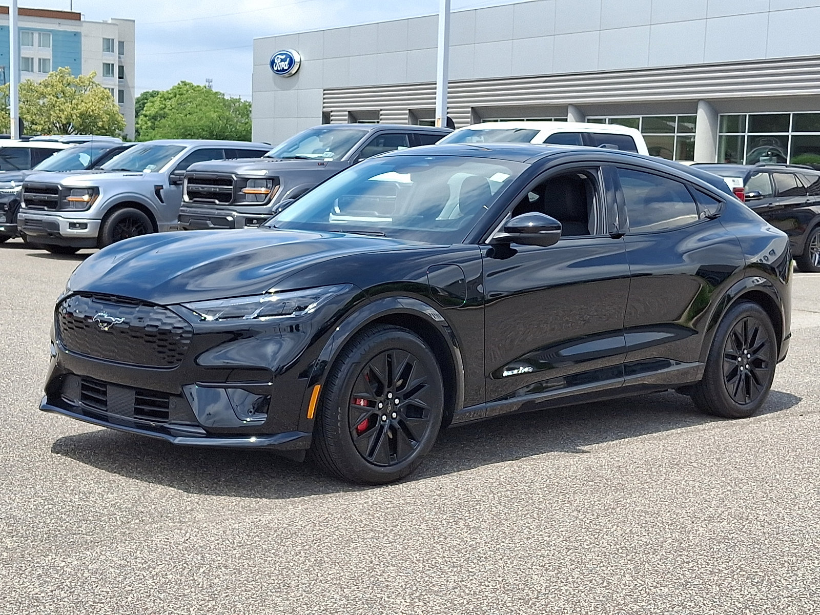 Certified 2025 Ford Mustang Mach-E Premium w/ Sport Appearance Package AWD/4WD image 5