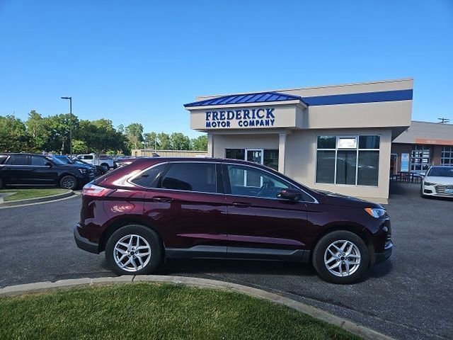 Certified 2023 Ford Edge SEL w/ Convenience Package AWD/4WD image 3
