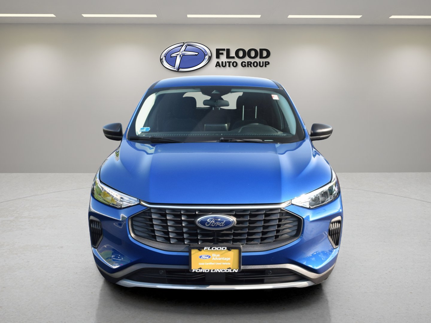 Certified 2023 Ford Escape Active AWD/4WD image 2