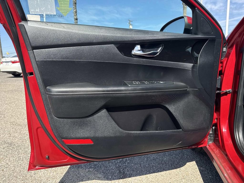 Used 2019 Kia Forte EX image 18