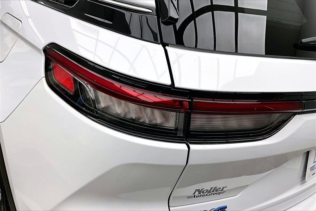 Used 2022 Jeep Grand Cherokee Limited 4xe image 30