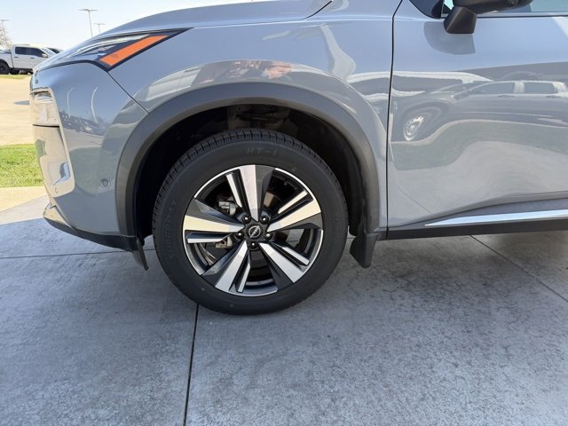 Used 2022 Nissan Rogue SL w/ SL Premium Package image 4