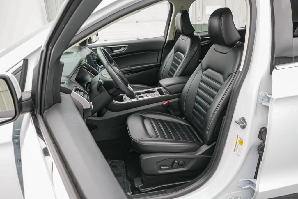 Certified 2023 Ford Edge SEL w/ Convenience Package AWD/4WD image 11