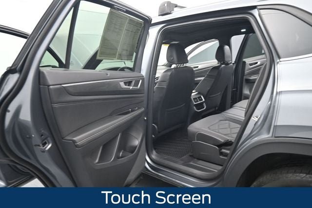 Used 2024 Volkswagen Atlas Cross Sport SE AWD/4WD image 18
