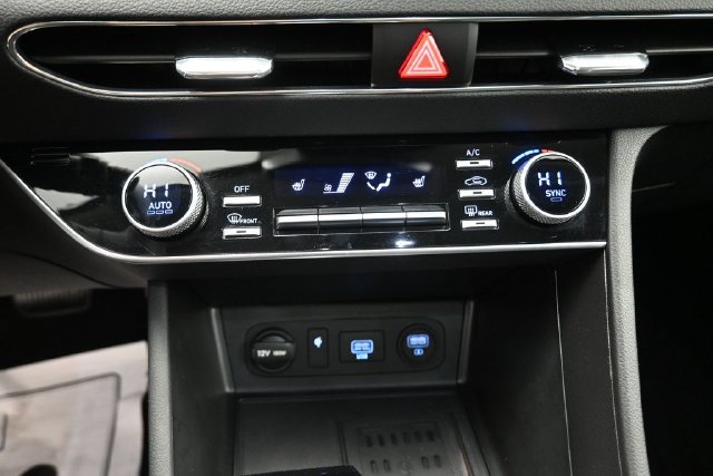 Used 2023 Hyundai Sonata SEL w/ Convenience Package FWD image 17