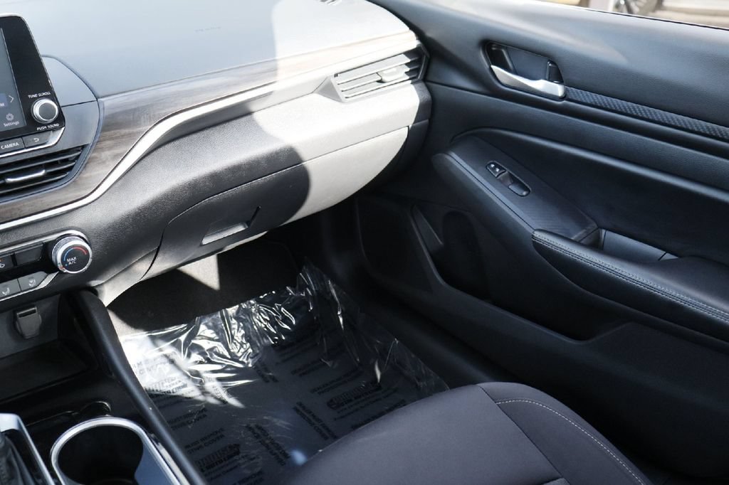 Used 2024 Nissan Altima 2.5 SV FWD image 20