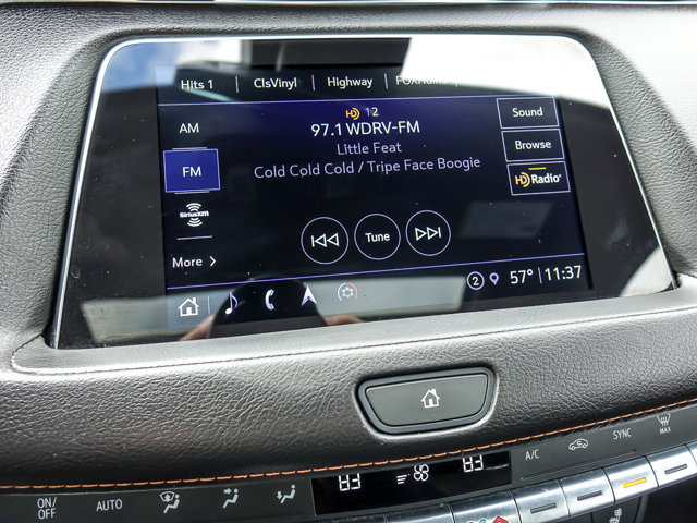 Used 2023 Cadillac XT4 Sport w/ Sun And Sound Package AWD/4WD image 17