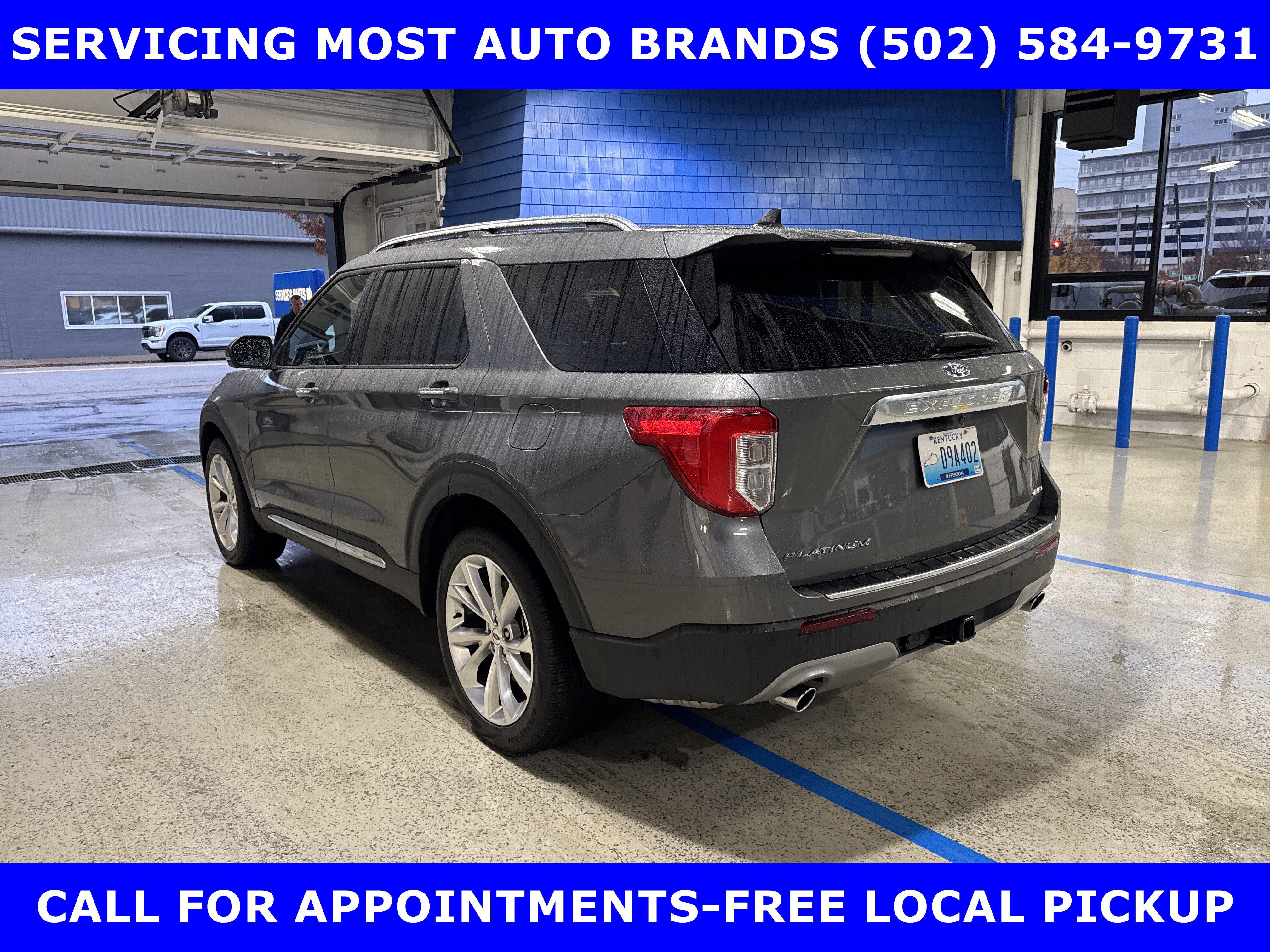 Certified 2023 Ford Explorer Platinum w/ Premium Technology Package image 3