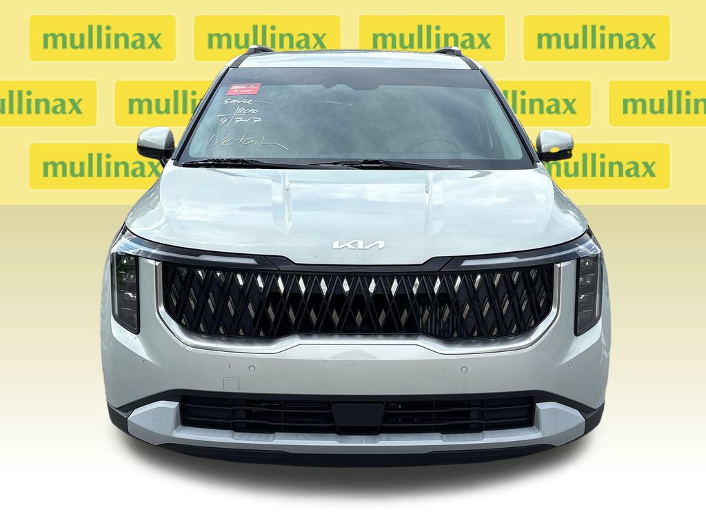 Used 2025 Kia Carnival EX FWD image 22