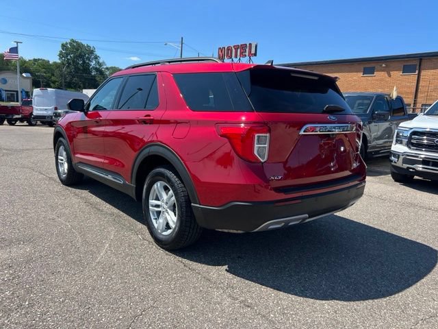 Certified 2023 Ford Explorer XLT w/ Equipment Group 202A AWD/4WD image 6