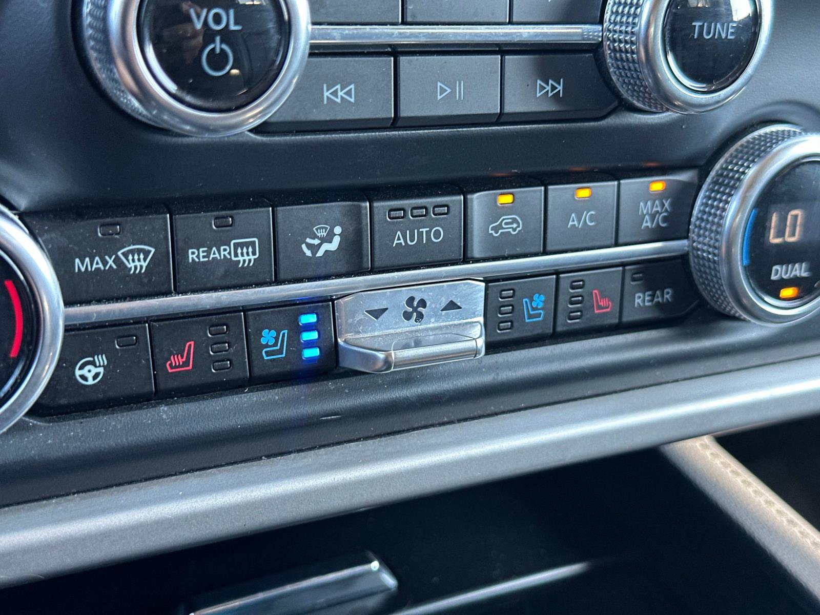 Certified 2024 Ford Expedition XLT image 25