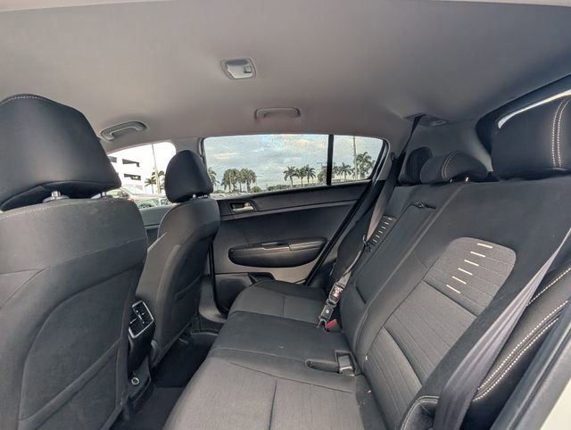 Used 2018 Kia Sportage LX w/ LX Popular Package image 9