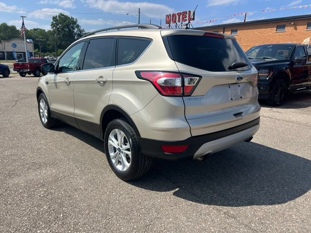 Certified 2018 Ford Escape SE w/ SE Sync 3 Package AWD/4WD image 6