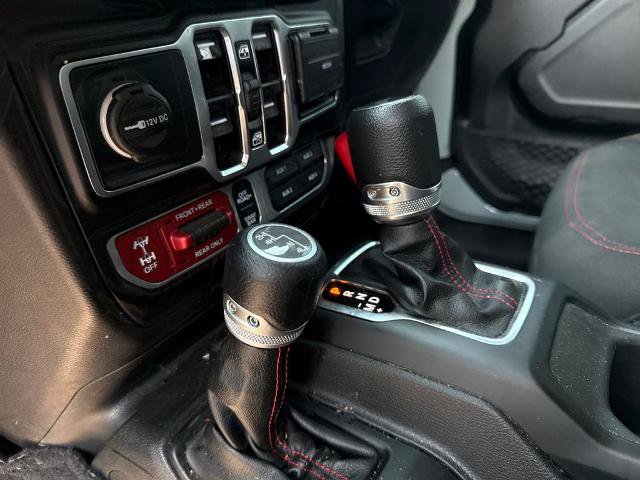 Used 2023 Jeep Wrangler Unlimited Rubicon w/ Cold Weather Group AWD/4WD image 20