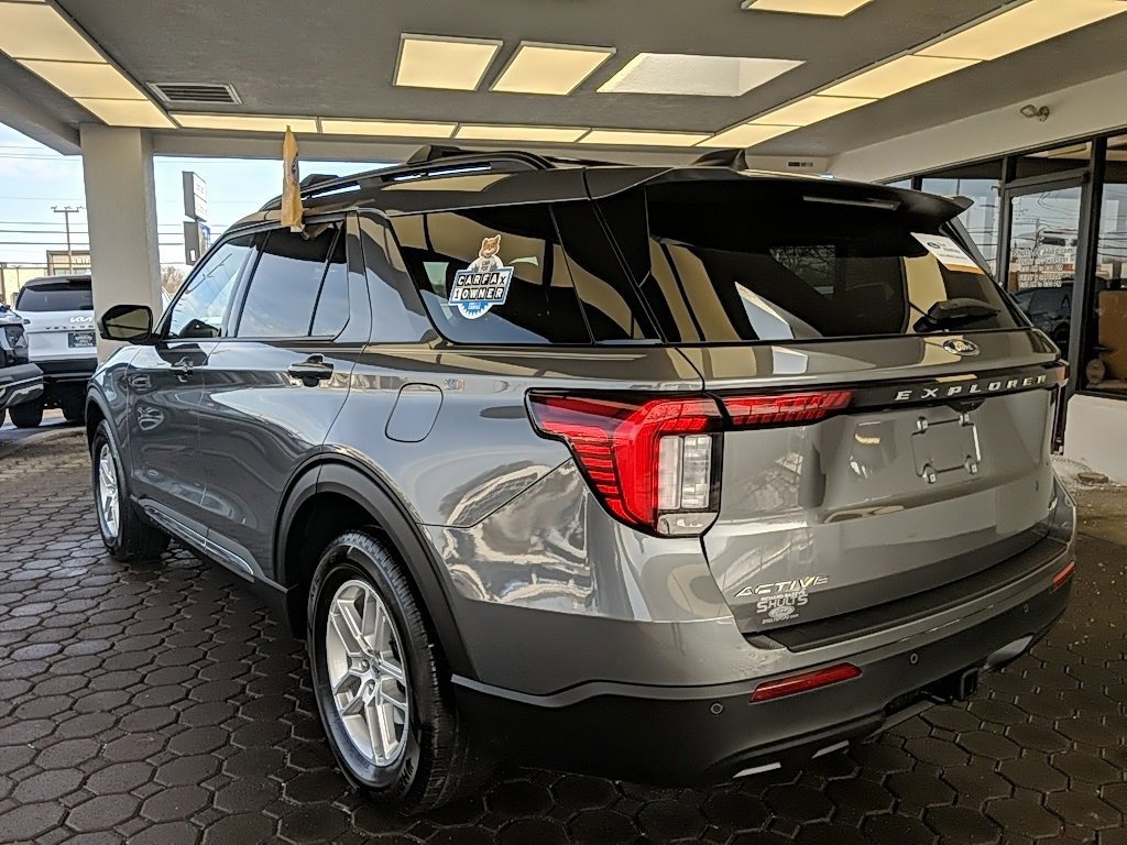 Certified 2025 Ford Explorer Active image 5